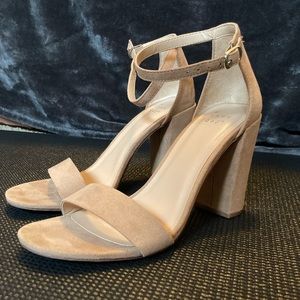High Block Heeled Pumps - A New Day - Size 7 - Preowned